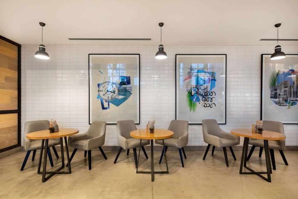 Hotel Rove Dubai Marina Extérieur photo